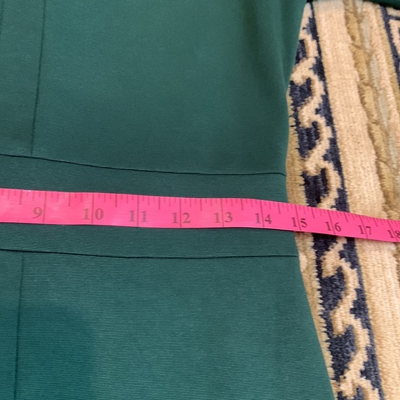 BELLE…BADGLEY MISCHKA green knit dress - Picture 7 of 8